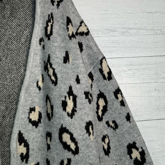 Ellen Tracy Gray Leopard Open Duster Cardigan - Picture 2 of 5